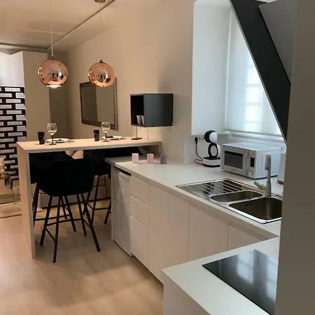 City Street Apartman