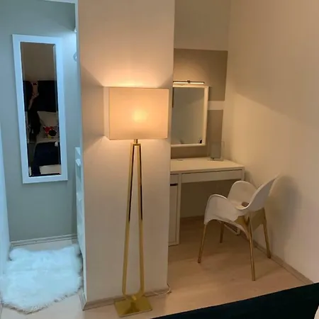 City Street Apartman